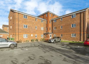 Thumbnail 2 bedroom flat for sale in Walker Grove, Hatfield