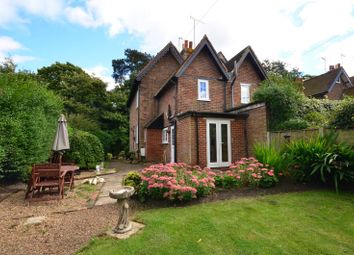 Thumbnail 2 bed cottage to rent in Perry Hill, Worplesdon, Guildford