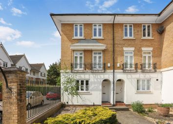 Thumbnail Town house for sale in Courtenay Avenue, Sutton