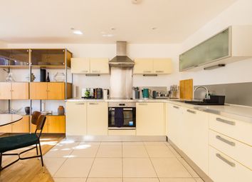 Thumbnail 2 bed flat to rent in Gwendolen Avenue, London