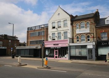 Thumbnail Flat to rent in High Road, North Finchley