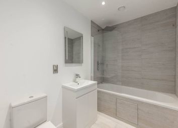 Thumbnail 2 bed flat for sale in Eloise House, Croydon, London