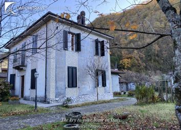 Thumbnail 4 bed villa for sale in Tuscany, Lunigiana, Licciana Nardi