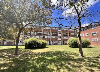 Thumbnail Flat for sale in Etfield Grove, Sidcup