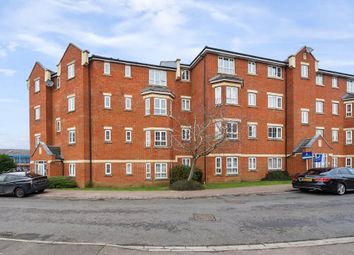 Thumbnail 2 bed flat for sale in Watling Gardens, Dunstable, Bedfordshire