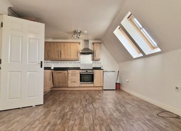 Thumbnail 2 bed flat to rent in Queens Road, Watford