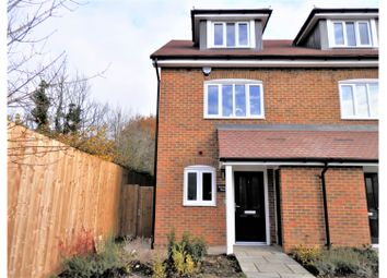 3 Bedroom Semi-detached house for rent