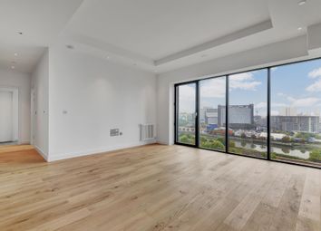 Thumbnail Flat to rent in Modena House, London City Island, London