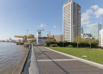 3 Bedrooms Flat to rent in Horizons Tower, Docklands E14