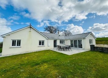 Thumbnail Bungalow to rent in Llangain, Carmarthen