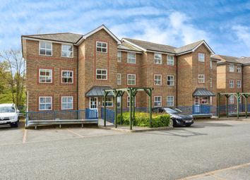 Thumbnail Flat for sale in River Bank Close, Maidstone