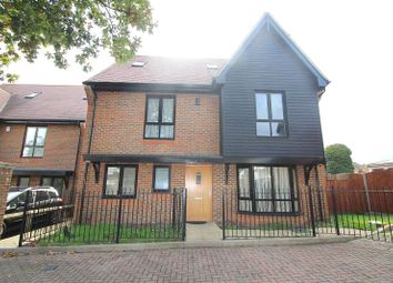 Thumbnail 6 bed detached house to rent in Torrance Close, Hornchurch