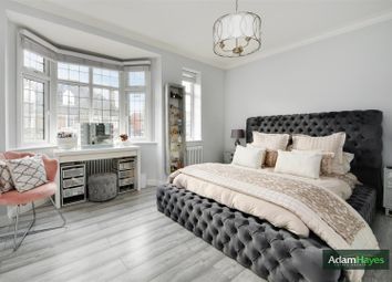 Thumbnail Flat for sale in Woodstock Road, Golders Green