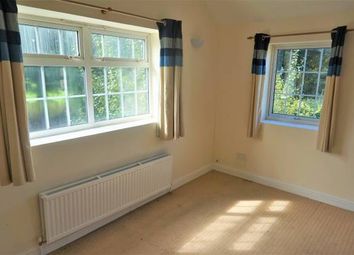 Thumbnail Flat to rent in Bramley Road, Snodland