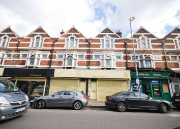3 Bedrooms Flat for sale in High Road Leyton, London E10