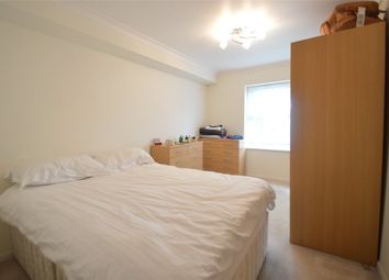 1 Bedrooms Flat for sale in Clarence Court, 16-18 Craufurd Rise, Maidenhead, Berkshire SL6