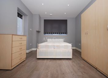 2 Bedrooms Flat to rent in Lyttleton Road, London N8