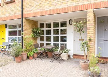 Thumbnail Town house to rent in Eagle Mews, London