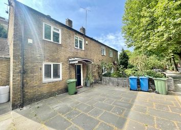 Thumbnail Flat for sale in Chettle Close, London