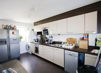 2 Bedrooms Flat to rent in Cannock Court, Walthamstow E17