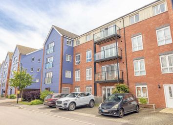 Thumbnail 2 bed flat for sale in Chadwick Road, Langley