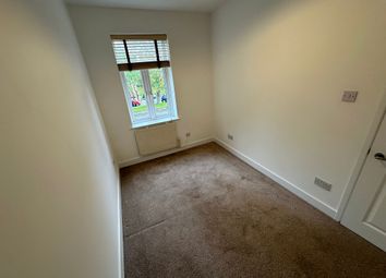 Thumbnail Room to rent in Walm Lane, London