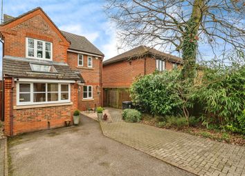 Thumbnail 3 bedroom detached house for sale in Hamlet Close, Bricket Wood, St. Albans