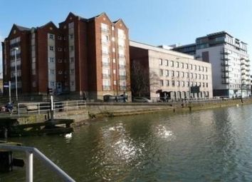 2 Bedrooms Flat to rent in Grantavon House, Lincoln LN5