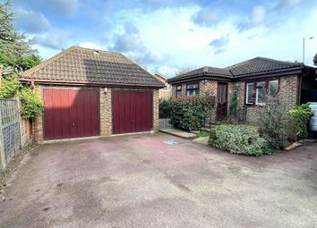 Thumbnail 2 bed bungalow for sale in Chandlers Way, Steyning, West Sussex