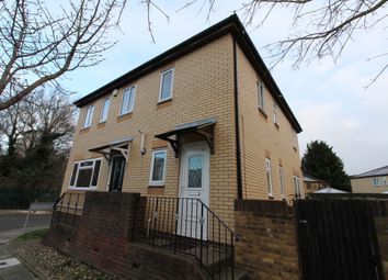 2 Bedrooms Semi-detached house to rent in Camelot Close, Thamesmead SE28