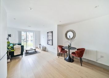 Thumbnail 3 bed flat to rent in Lawrence Road, London