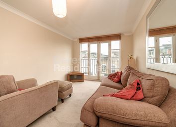 2 Bedrooms Flat to rent in Combermere Road, London SW9