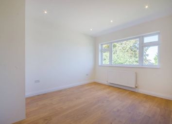 3 Bedrooms Flat to rent in Shrewsbury Lane, Shooters Hill SE18