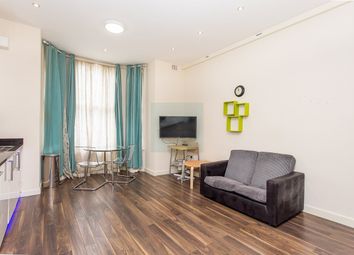 1 Bedrooms Flat to rent in Wood Lane, London W12