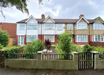 Thumbnail Terraced house for sale in South Walk, Hayes, Middlesex