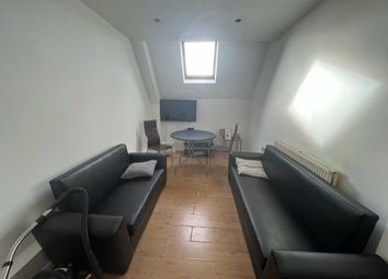 Thumbnail Flat to rent in Clarendon Road, Leeds