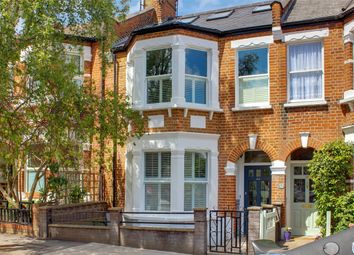 2 Bedrooms Flat for sale in Victoria Road, Alexandra Park, London N22