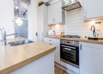 Thumbnail 2 bed flat to rent in Fortis Green Road, London