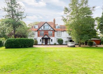 4 bed flat for sale in Lyne Crossing Road, Lyne, Chertsey KT16