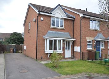 3 Bedrooms Town house for sale in Holly Mede, Ossett WF5