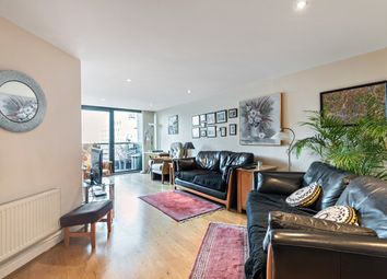 2 Bedrooms Flat for sale in Kingsway, London N12