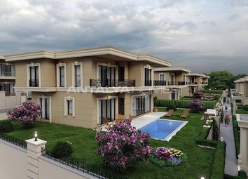 Thumbnail Semi-detached house for sale in Kumburgaz, Büyükçekmece, Istanbul, Turkey