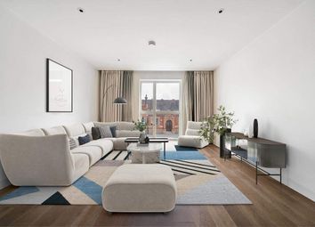 Thumbnail 1 bedroom flat for sale in Fulham High Street, London