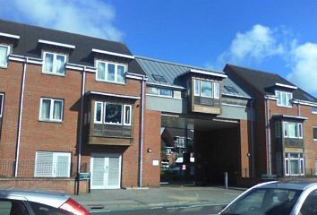 Thumbnail Flat to rent in Carnarvon Place, Newbury