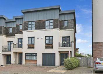 5 Bedroom Town house for sale