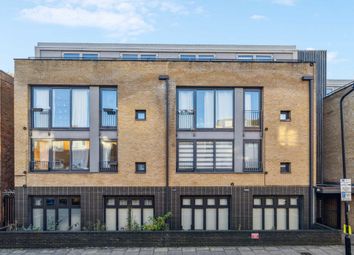 Thumbnail Flat to rent in Weedington Road, London