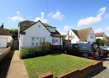 3 Bedrooms Chalet for sale in Treelawn Gardens, Leigh-On-Sea, Essex SS9