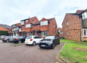 Thumbnail 2 bed property to rent in Kensington Court, Wilmslow, Cheshire