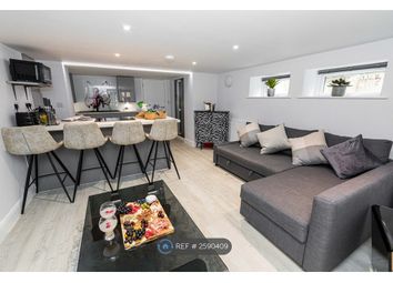 Lounge/Kitchen