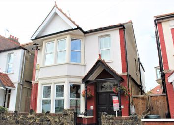 2 bed flat for sale in Beedell Avenue, Westcliff-On-Sea SS0